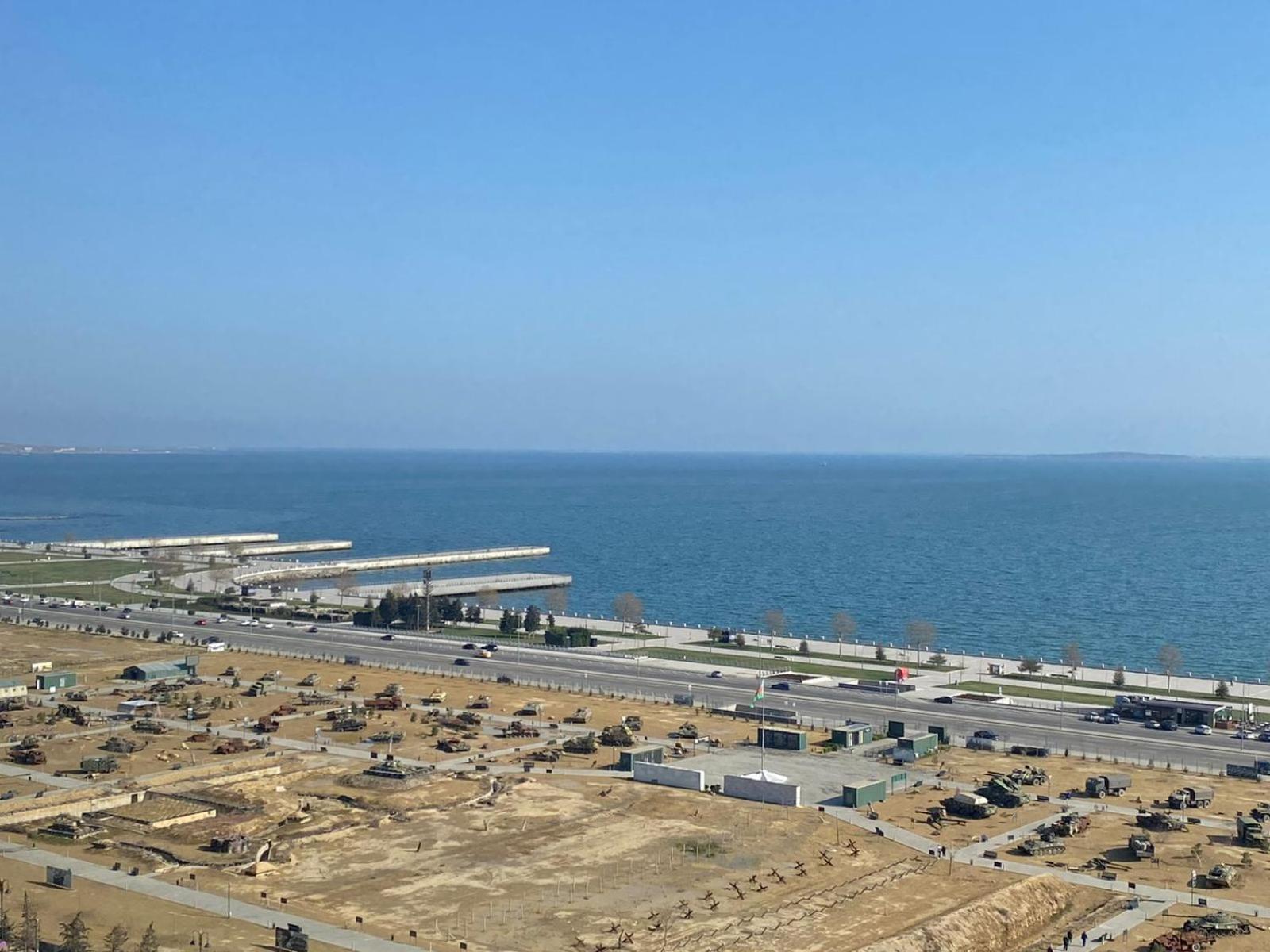 Sea View Couple Apartmant At Boulvard,Near Nizami Street Baku Exterior photo